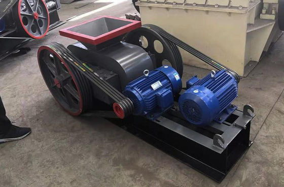 Machinery Roll Crusher Price For Crushing Coal Limestone Pet Coke Calcium Carbide Clay